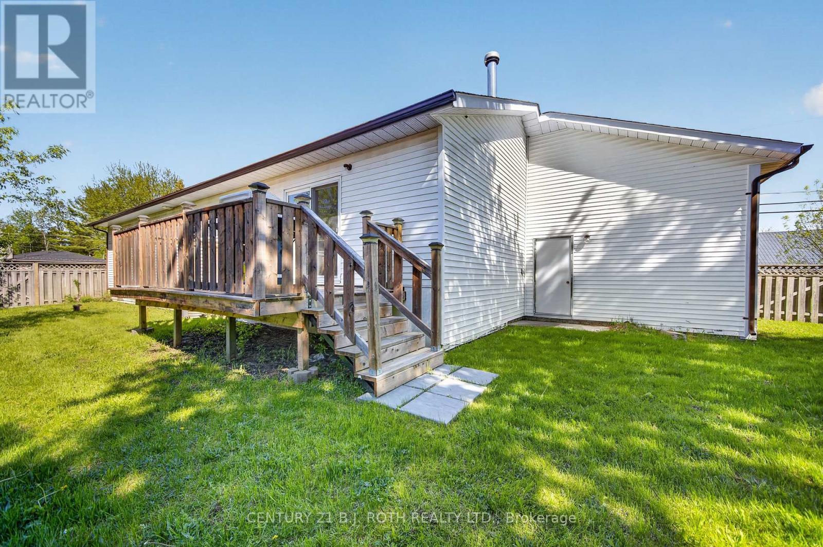 909 Lebanon Drive, Innisfil, Ontario  L9S 2B9 - Photo 7 - N13158904
