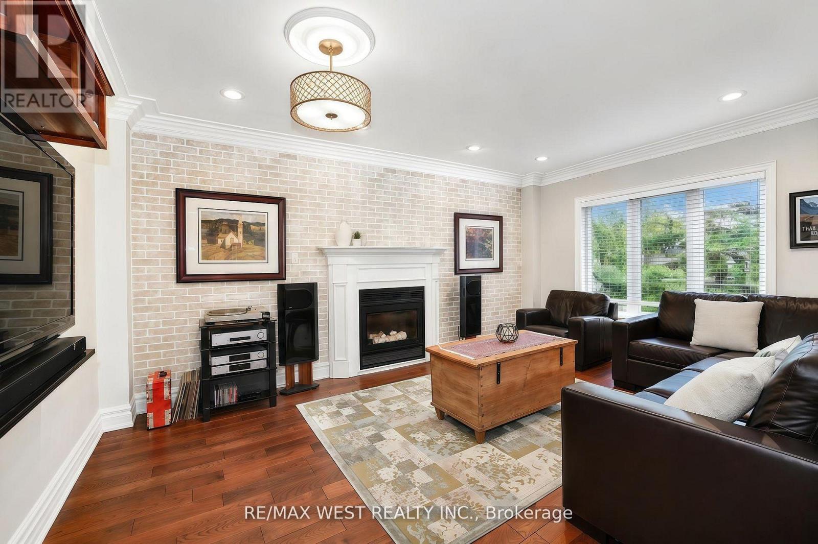 31 Garriock Court, Vaughan, Ontario  L4L 8S7 - Photo 9 - N13158972