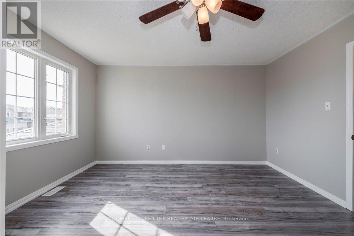 25 Coleman Drive, Barrie, Ontario  L4N 0R5 - Photo 14 - S13158932