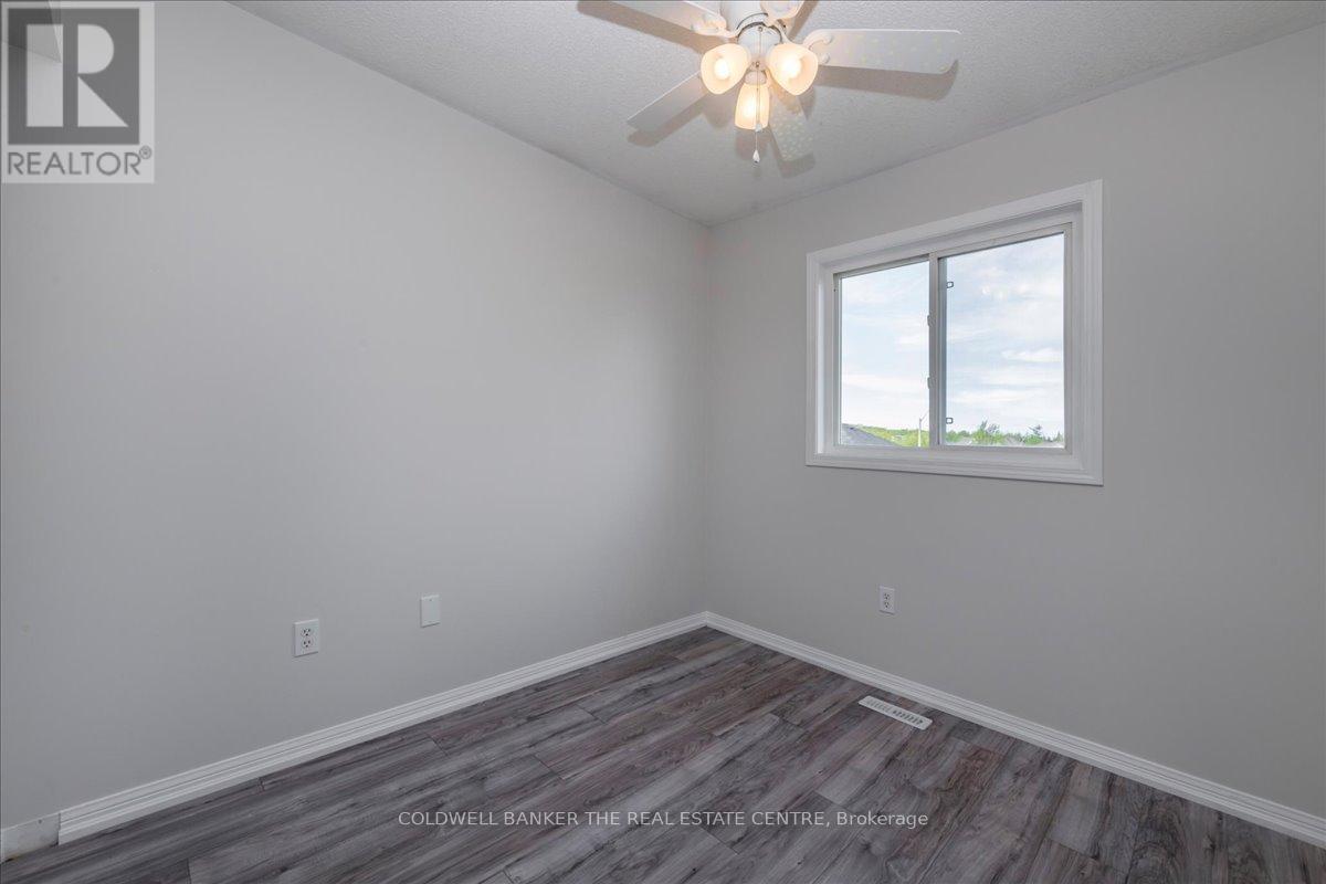25 Coleman Drive, Barrie, Ontario  L4N 0R5 - Photo 19 - S13158932