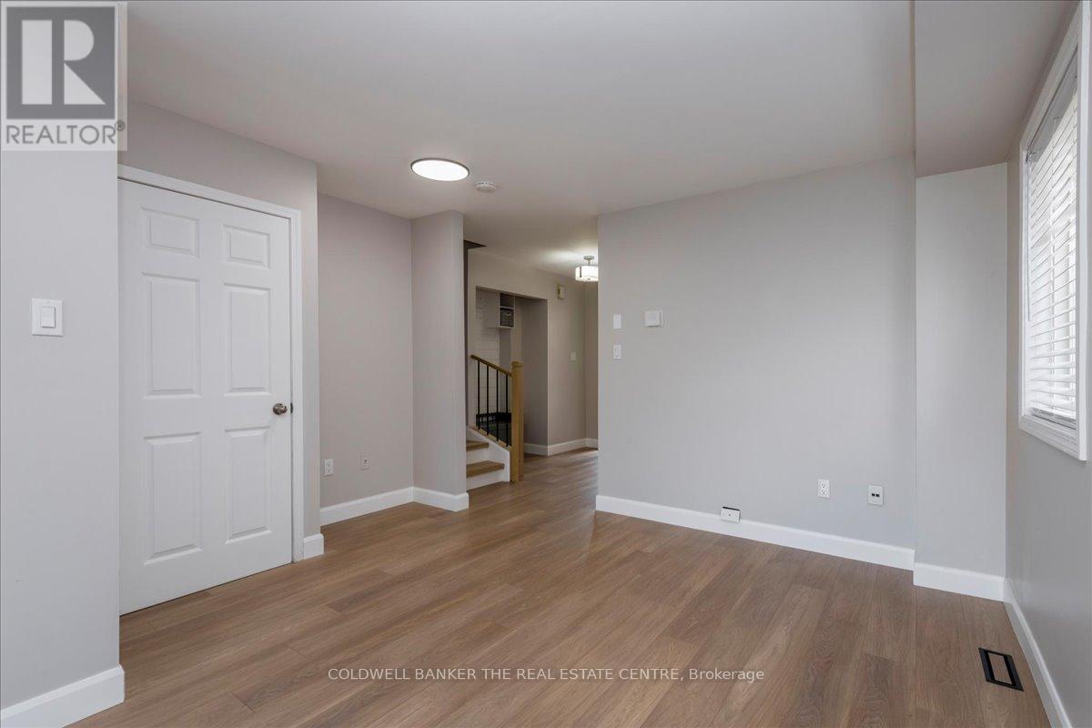 25 Coleman Drive, Barrie, Ontario  L4N 0R5 - Photo 6 - S13158932