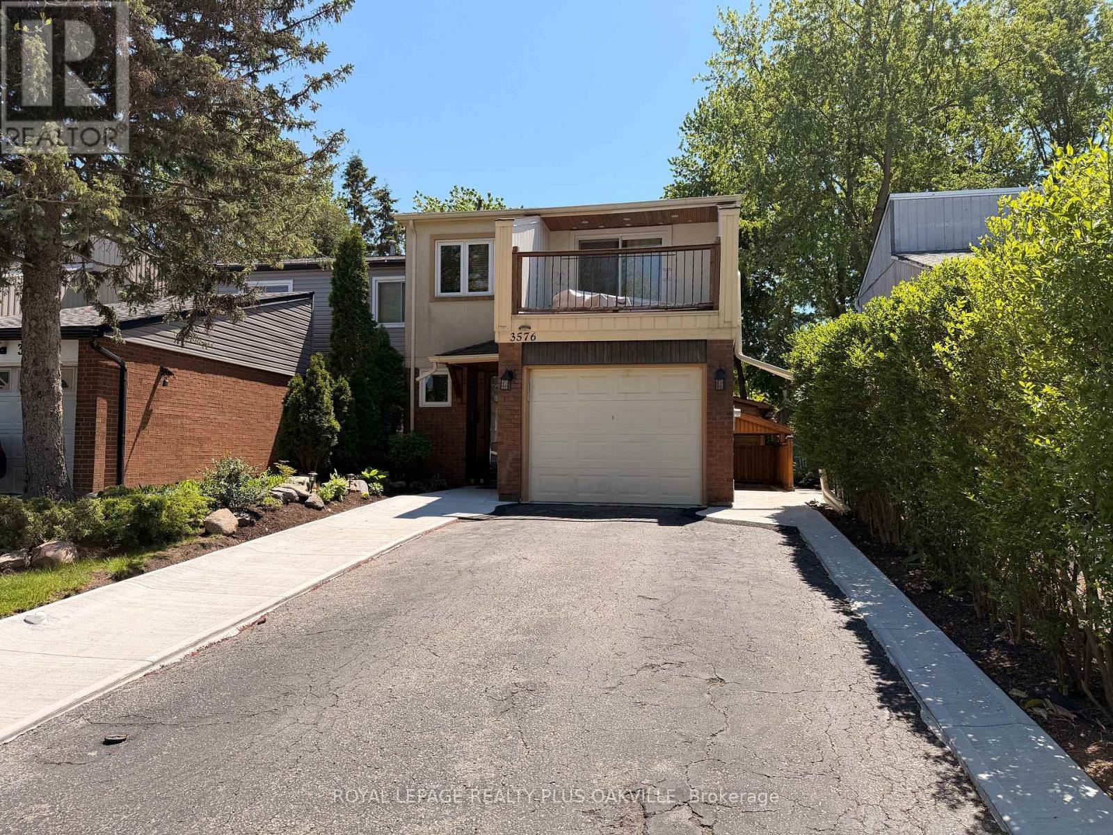 Lower - 3576 Ash Row, Mississauga, Ontario  L5L 1K4 - Photo 1 - W13158900