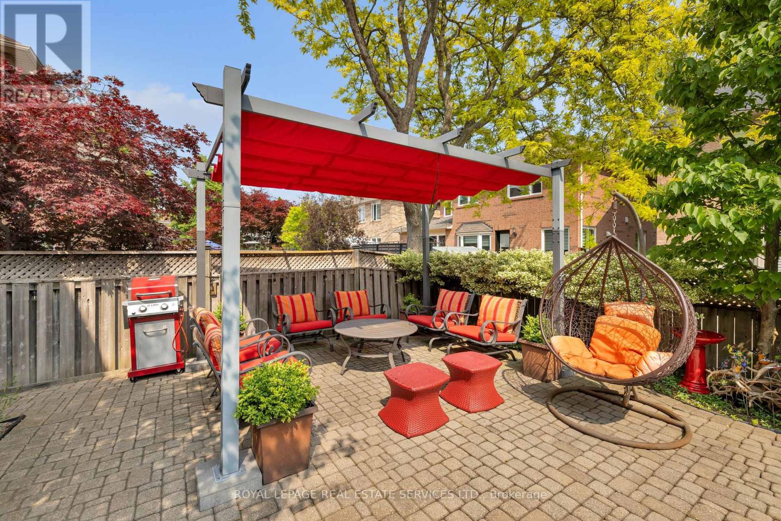 1392 Pinecliff Road, Oakville, Ontario  L6M 3Z1 - Photo 3 - W13158916