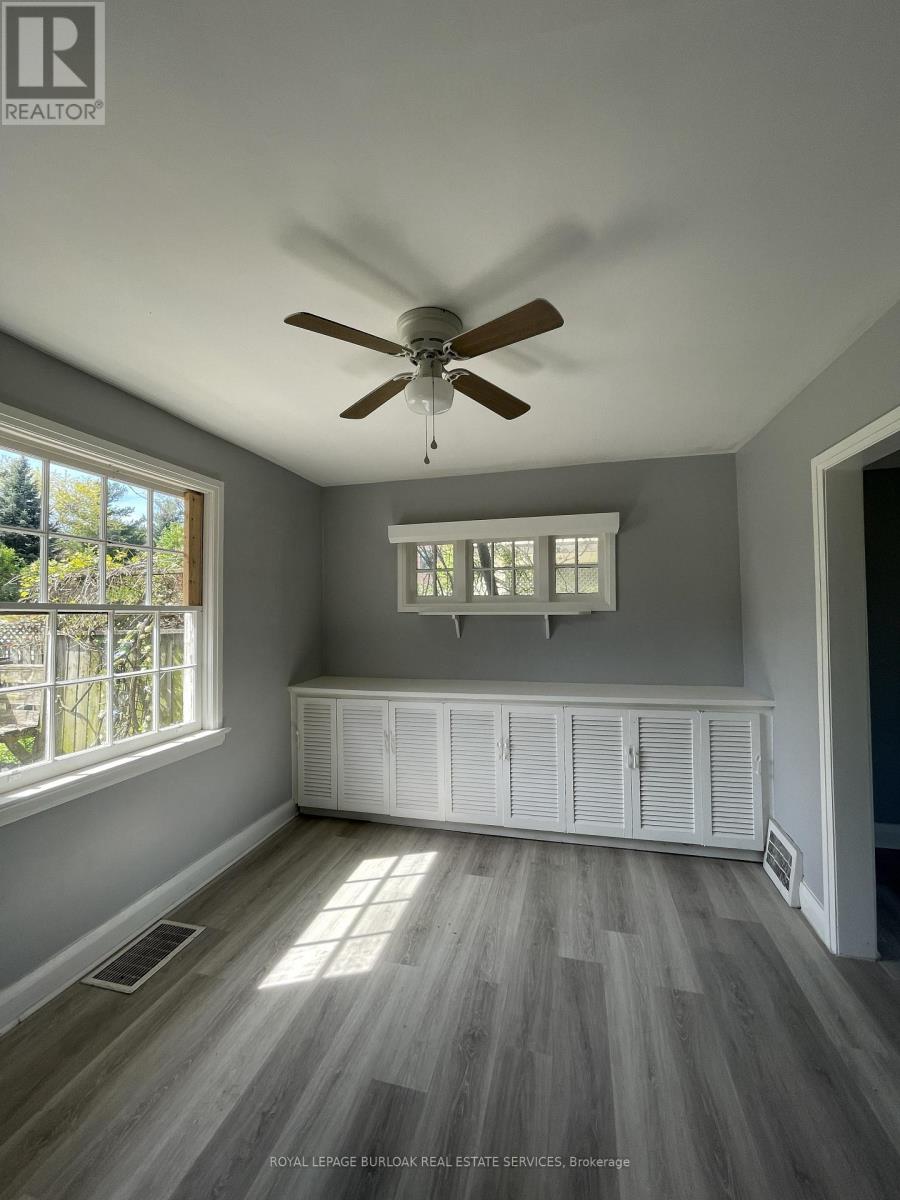 Upper - 46 Plains Road E, Burlington, Ontario  L7T 2B9 - Photo 11 - W13158956