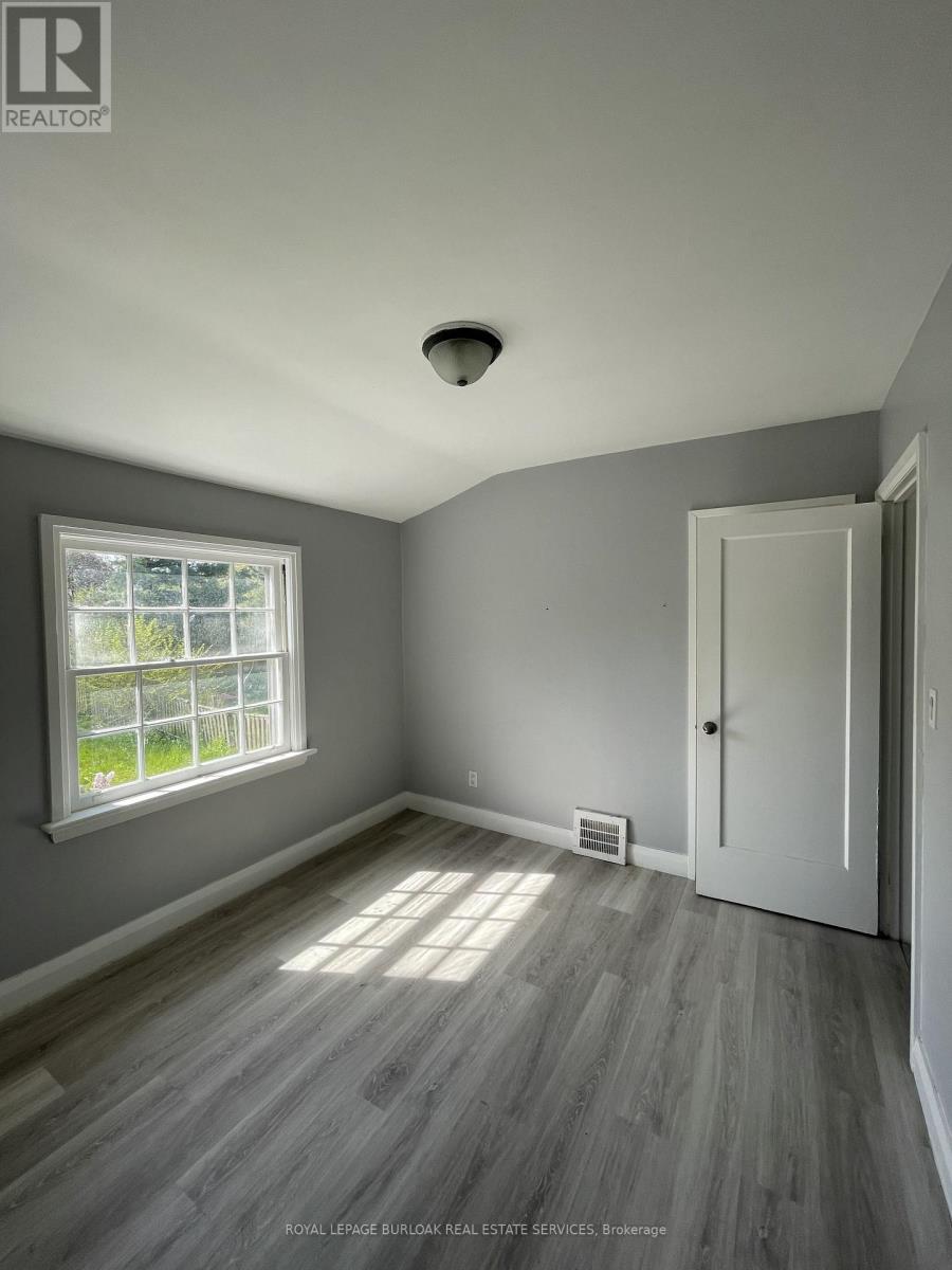 Upper - 46 Plains Road E, Burlington, Ontario  L7T 2B9 - Photo 17 - W13158956