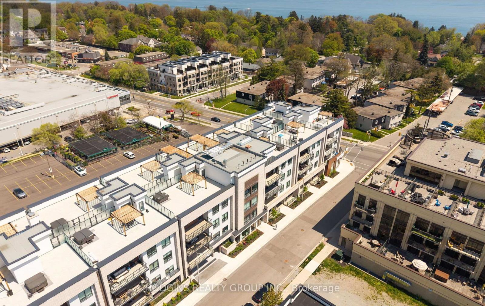414 - 123 Maurice Drive, Oakville, Ontario  L6K 2W6 - Photo 2 - W13158968