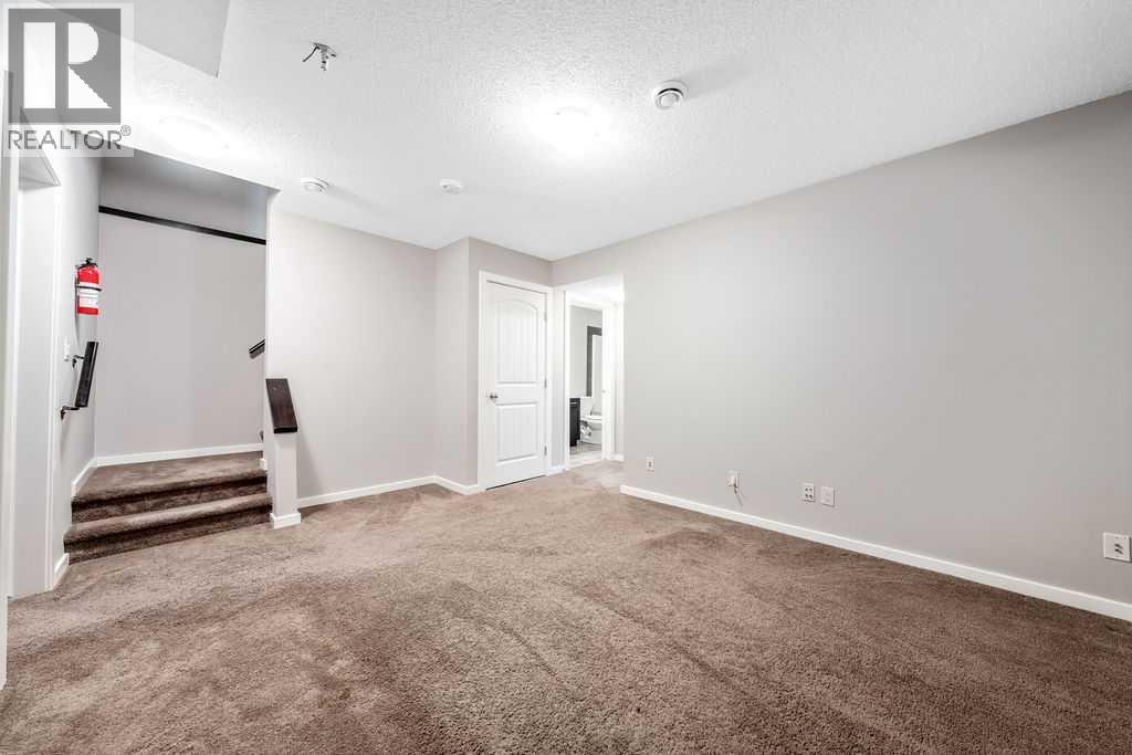 37 Marquis Common SE, Calgary, Alberta  T3M 1N8 - Photo 32 - A2295572