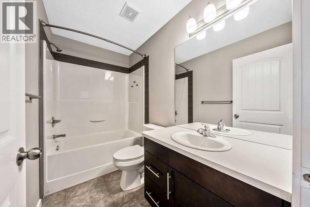 37 Marquis Common SE, Calgary, Alberta  T3M 1N8 - Photo 24 - A2295572