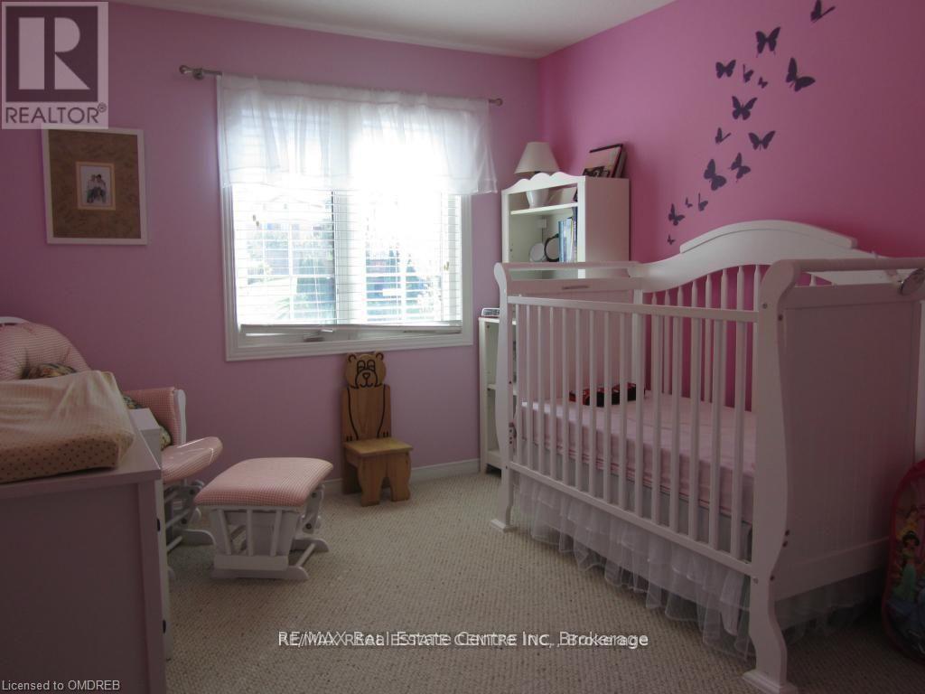 292 Briarmeadow Drive, Kitchener, Ontario  N2A 4L1 - Photo 6 - X13158912