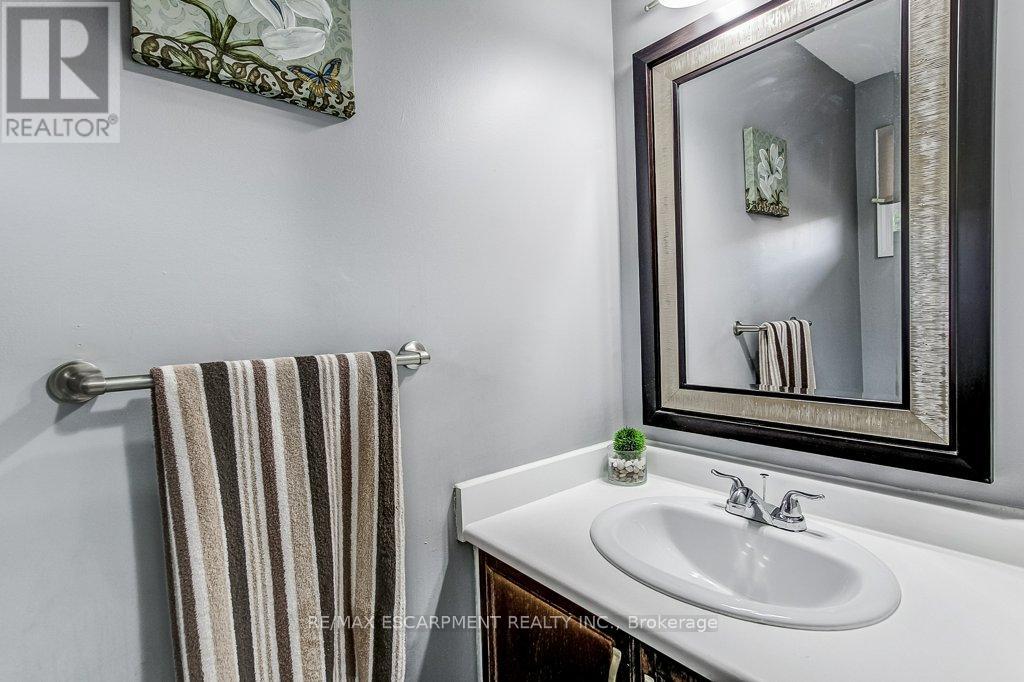 22 - 391 Stone Church Road, Hamilton, Ontario  L9B 2H2 - Photo 7 - X13158934