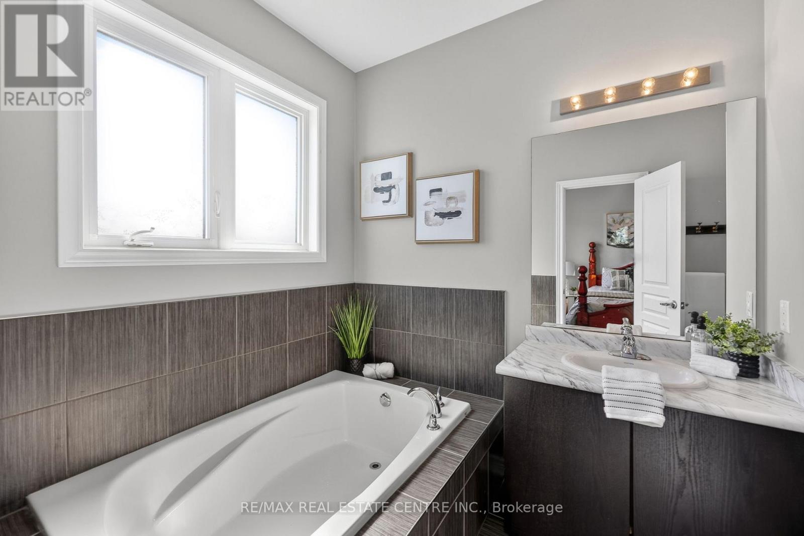 256 Johnson Drive, Shelburne, Ontario  L9V 3V7 - Photo 18 - X13158954