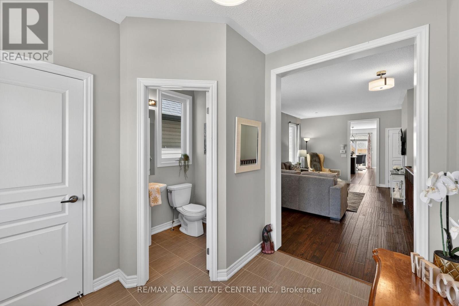 256 Johnson Drive, Shelburne, Ontario  L9V 3V7 - Photo 4 - X13158954