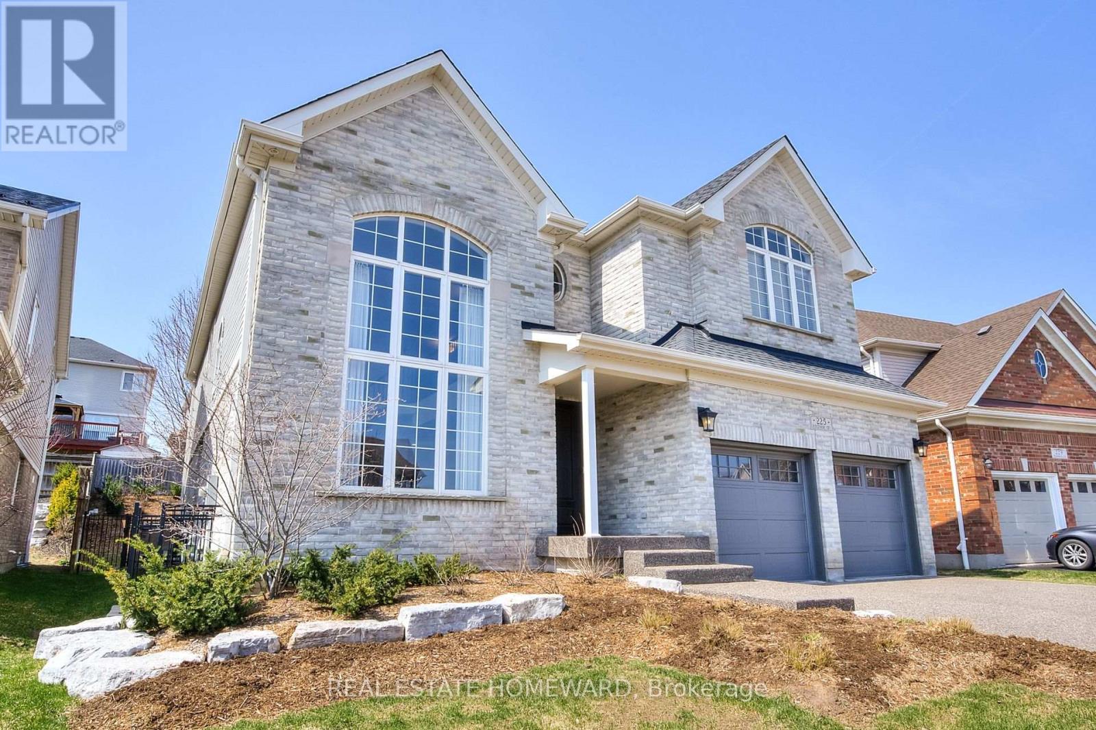 225 Ridgemere Court, Kitchener, Ontario  N2P 2V5 - Photo 2 - X13158986
