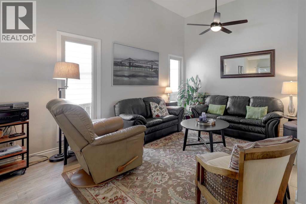 36 Edforth Road NW, Calgary, Alberta  T3A 3V7 - Photo 7 - A2313208
