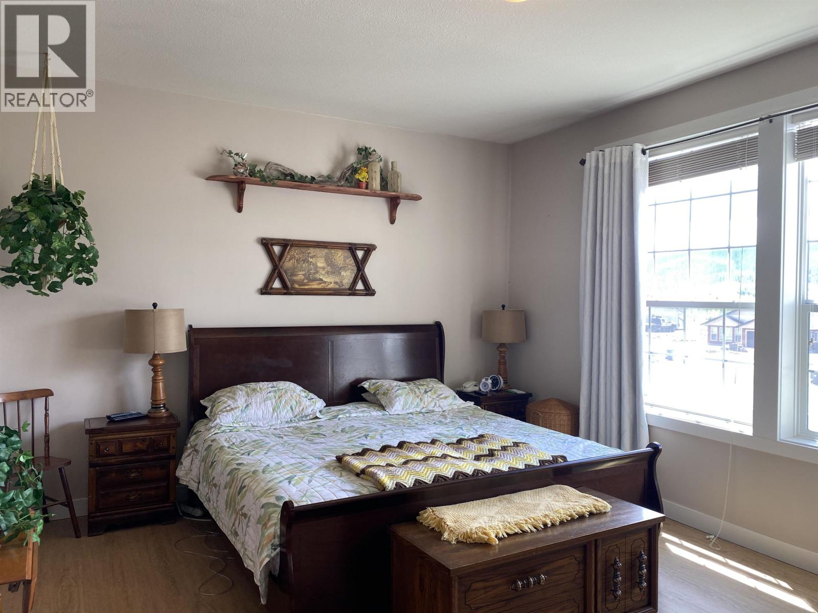 308 Blackstock Road, 100 Mile House, British Columbia  V0K 2E1 - Photo 10 - R3126658