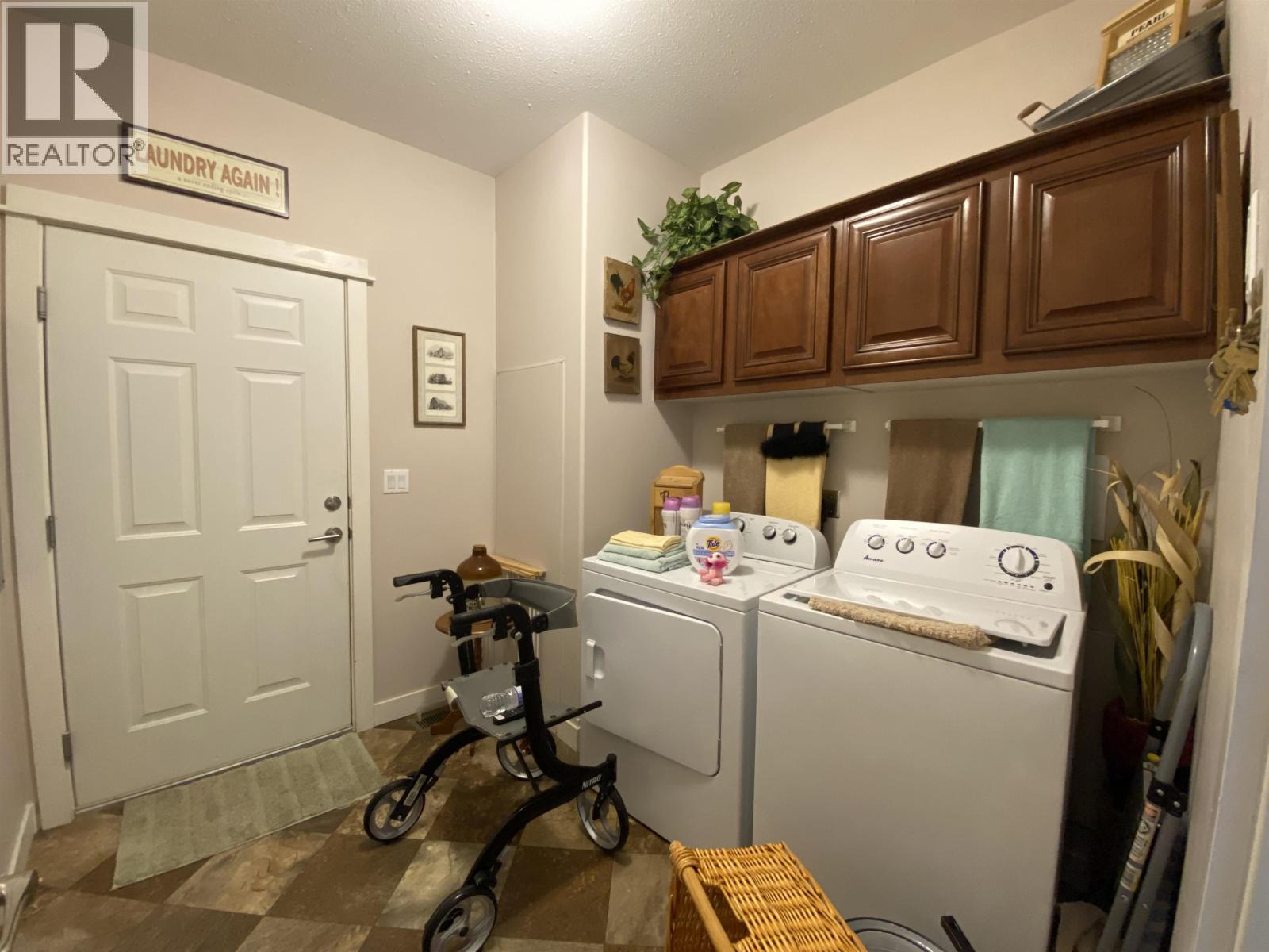 308 Blackstock Road, 100 Mile House, British Columbia  V0K 2E1 - Photo 20 - R3126658