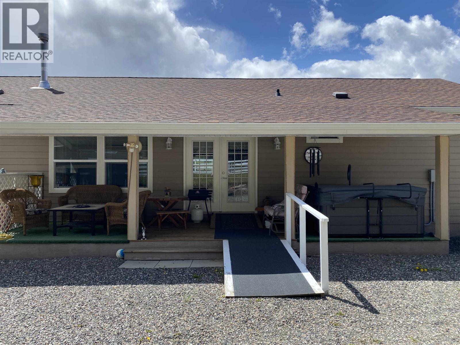 308 Blackstock Road, 100 Mile House, British Columbia  V0K 2E1 - Photo 25 - R3126658