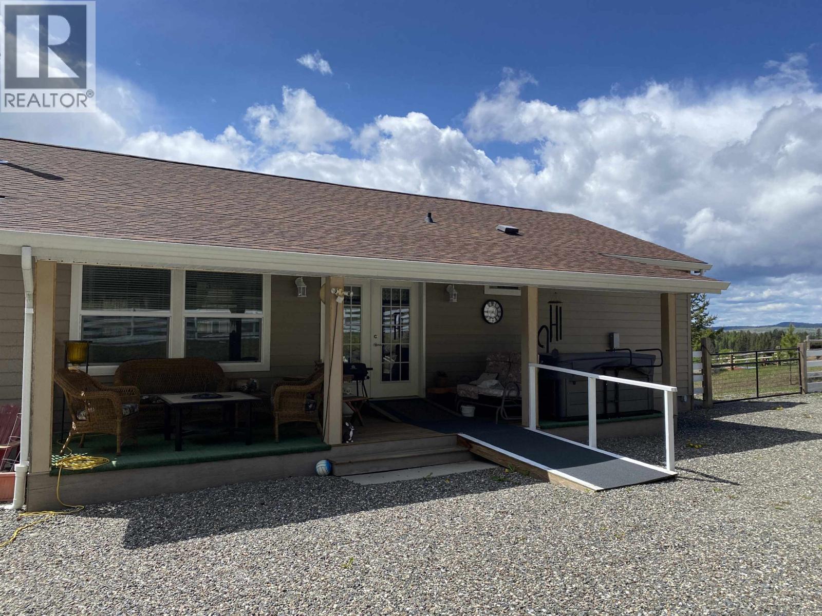 308 Blackstock Road, 100 Mile House, British Columbia  V0K 2E1 - Photo 26 - R3126658