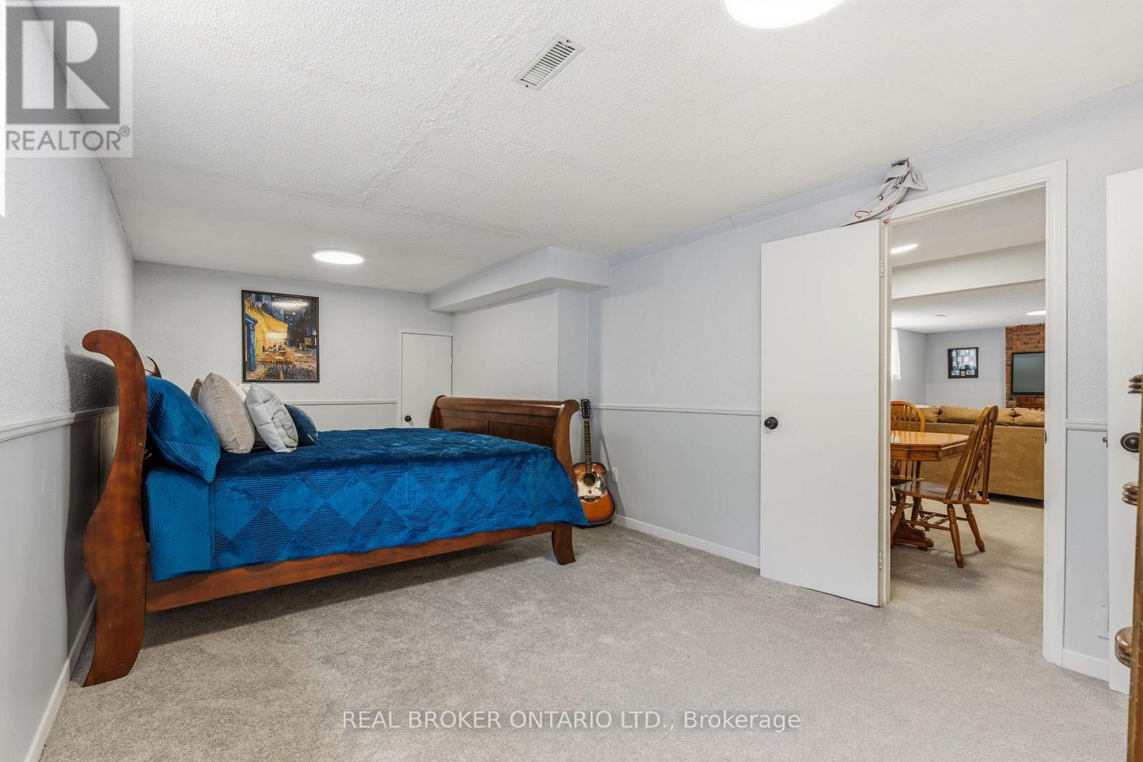 2873 Inlake Court, Mississauga, Ontario  L5N 2A4 - Photo 11 - W13158090