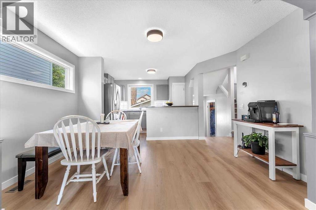 38 Tuscany Valley Heights NW, Calgary, Alberta  T3L 2E7 - Photo 12 - A2313440
