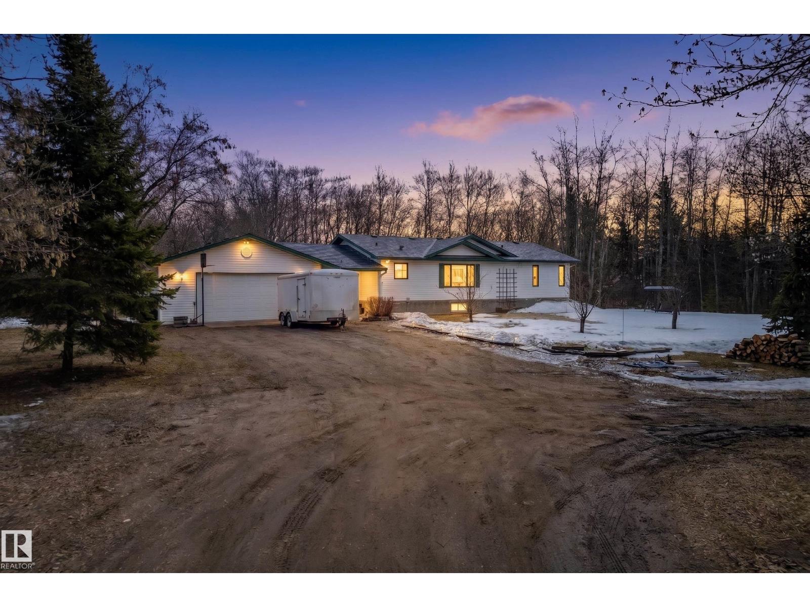 4609 47 St, Bruderheim, Alberta T0B 0S0 - Photo 1 - E4484049