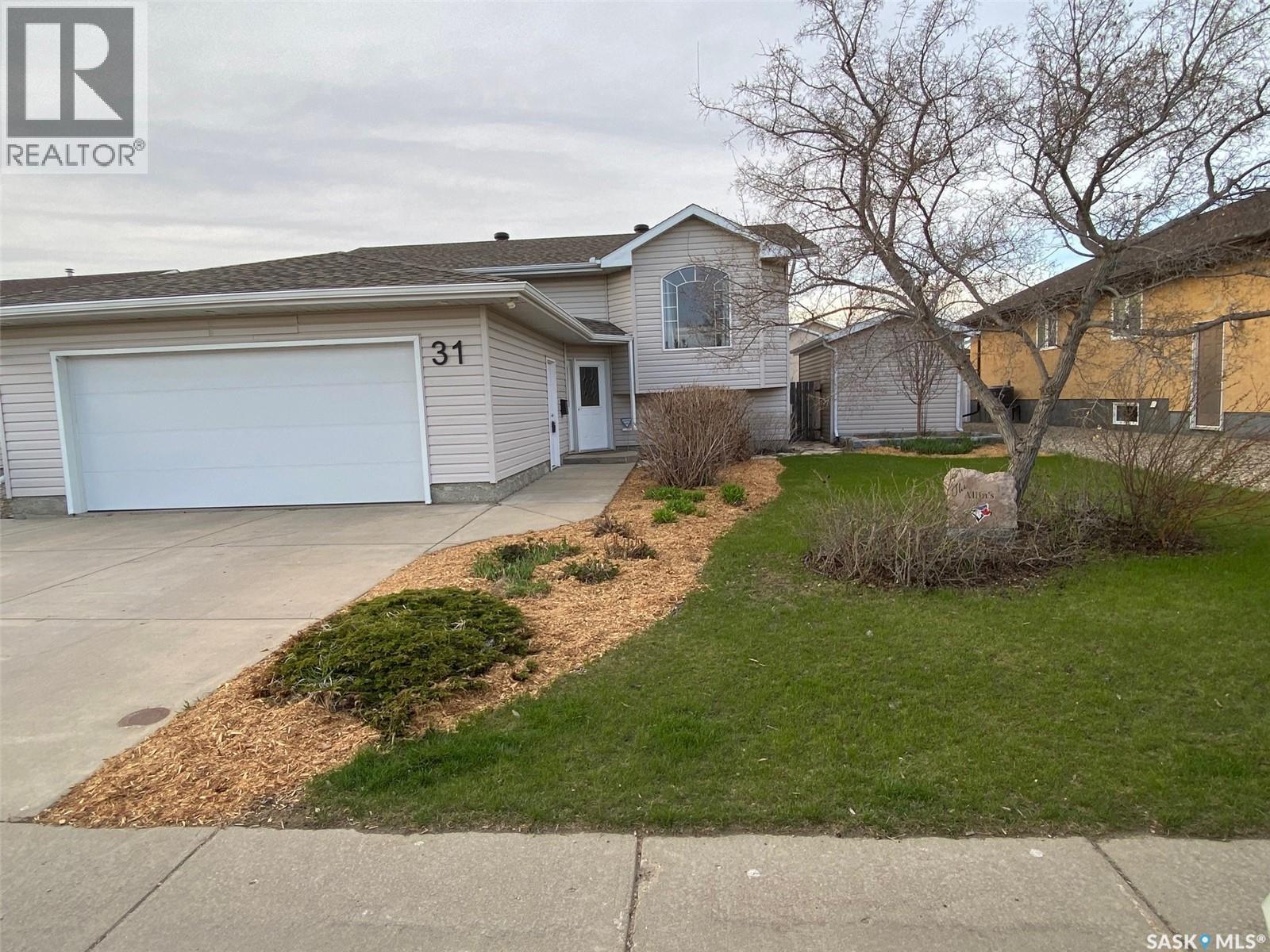 31 Ross Drive, Yorkton, Saskatchewan  S3N 4A2 - Photo 3 - SK036750