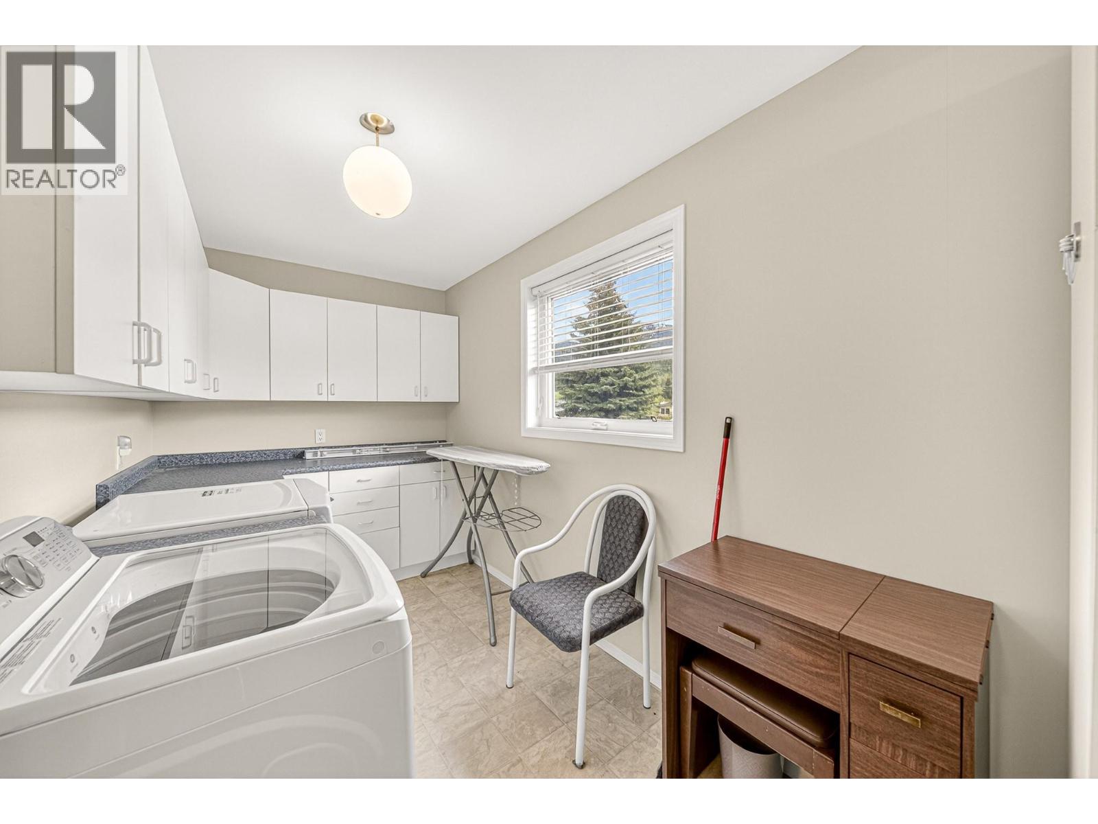 1162 5th Avenue, Fernie, British Columbia  V0B 1M0 - Photo 17 - 10388346