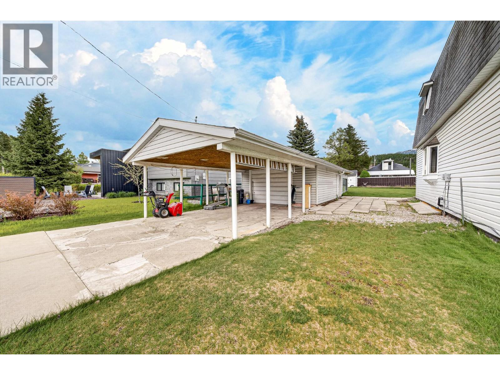 1162 5th Avenue, Fernie, British Columbia  V0B 1M0 - Photo 34 - 10388346