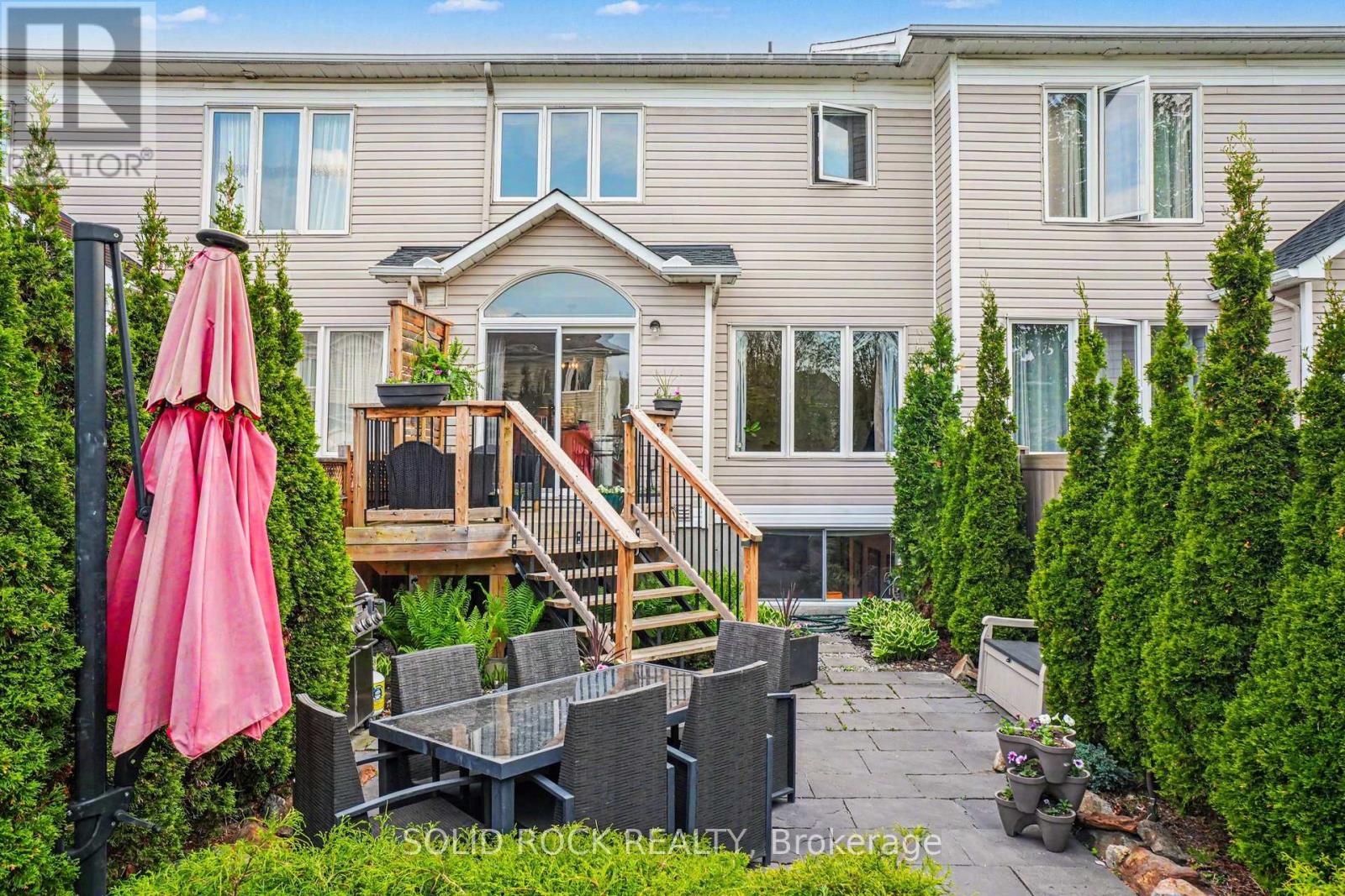 2064 Dunollie Crescent, Ottawa, Ontario K2W 1H6 - Photo 25 - X13159010