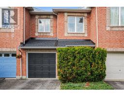2064 DUNOLLIE CRESCENT, Ottawa, Ontario