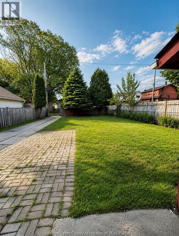 3669 Queen Street, Windsor, Ontario N9C 1P1 - Photo 10 - 26011589
