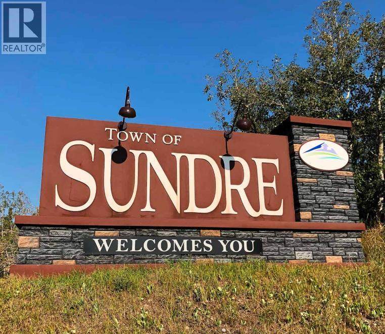 99, 5230 Highway 27, Rural Mountain View County, Alberta  T0M 1X0 - Photo 2 - A2312066