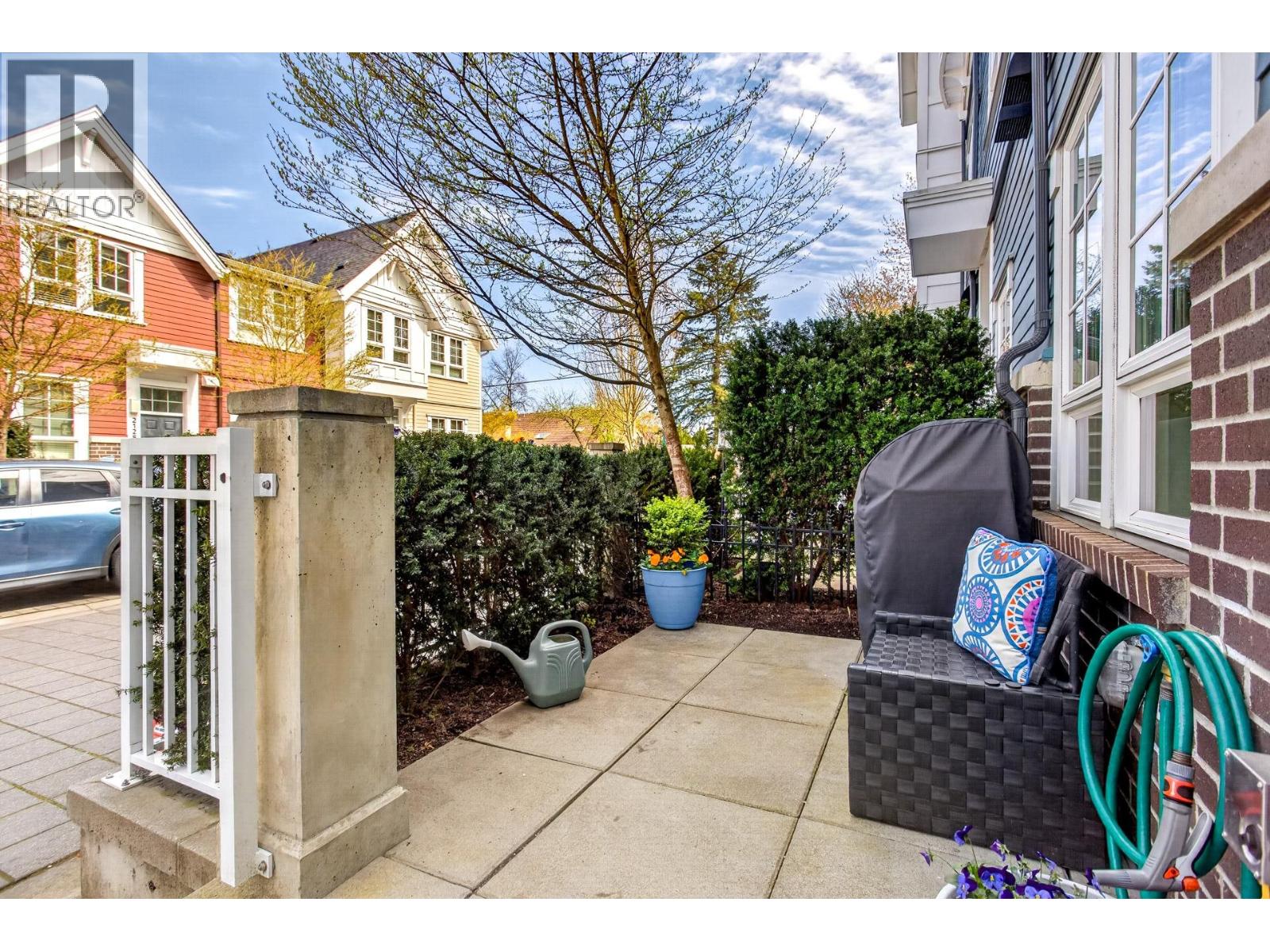 2137 Spring Street, Port Moody, British Columbia  V3H 0J5 - Photo 3 - R3126634