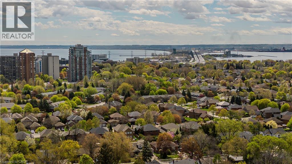 754 Hawkins Crescent, Burlington, Ontario  L7S 2E2 - Photo 4 - 40829644