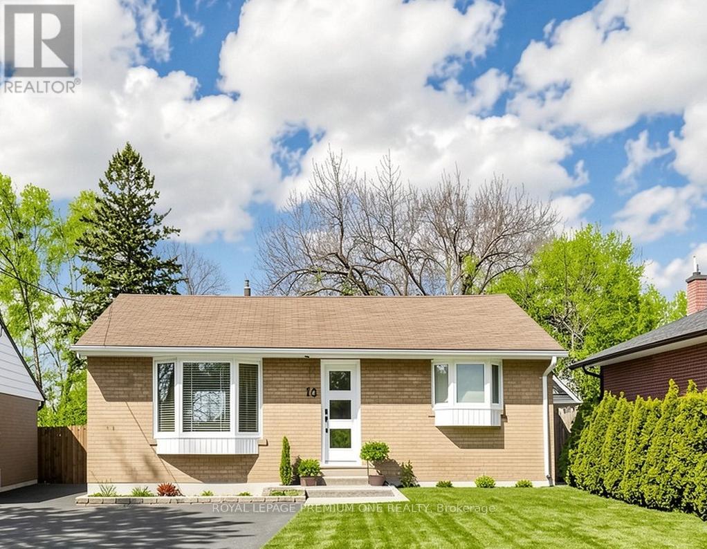 72 THORNTON AVENUE, Bradford West Gwillimbury, Ontario