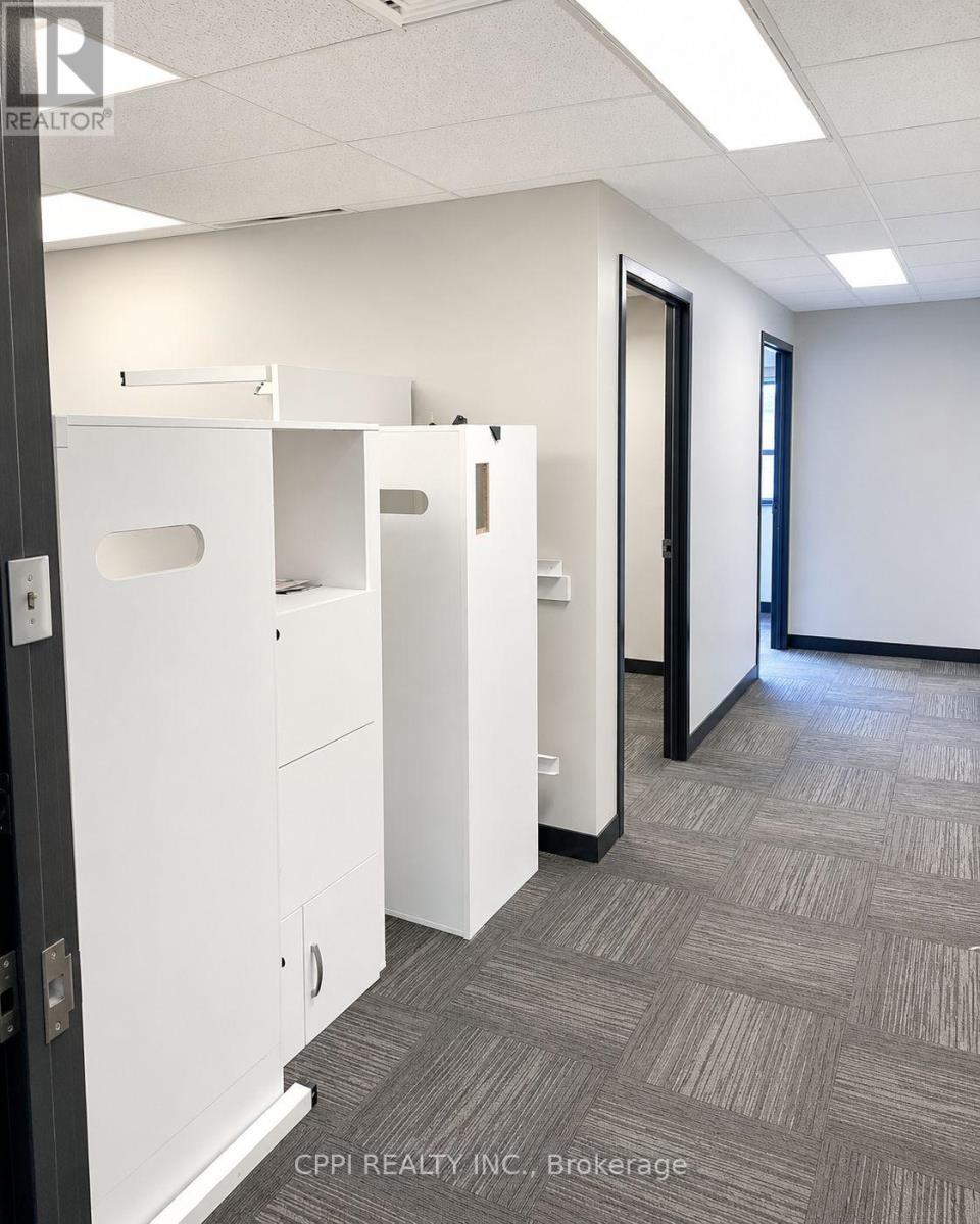 220 Room Only - 650 King Street E, Oshawa, Ontario  L1H 1G5 - Photo 23 - E13158994