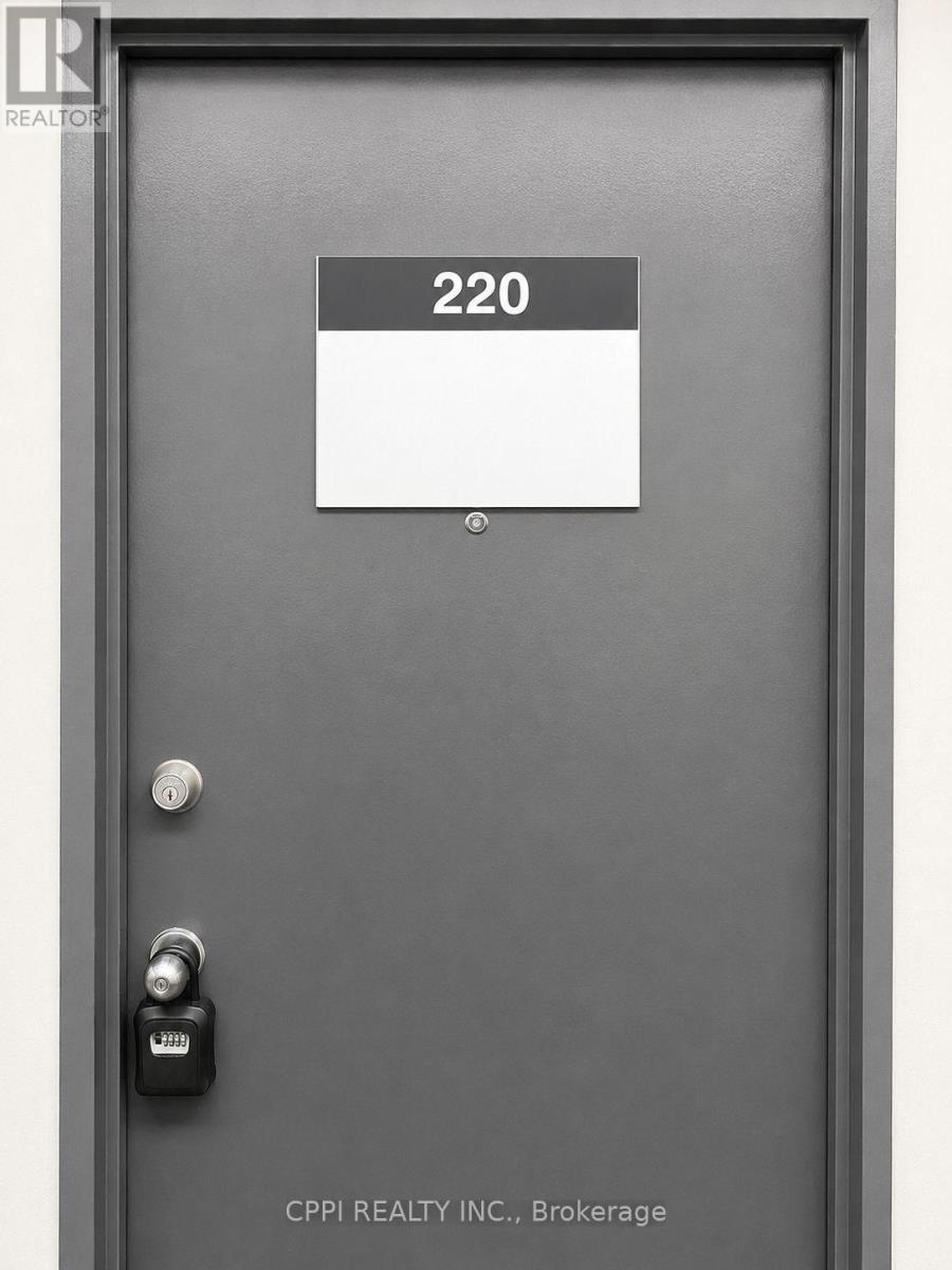 220 Room Only - 650 King Street E, Oshawa, Ontario  L1H 1G5 - Photo 8 - E13158994