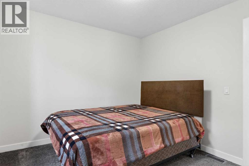15 Midgrove Drive SW, Airdrie, Alberta  T4B 5H1 - Photo 32 - A2283162