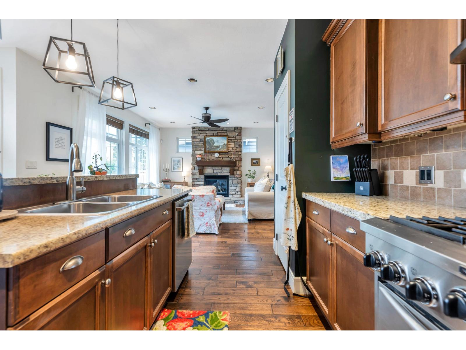 6 45241 Nicomen Crescent, Garrison Crossing, Chilliwack, British Columbia  V2R 0M1 - Photo 13 - R3126361