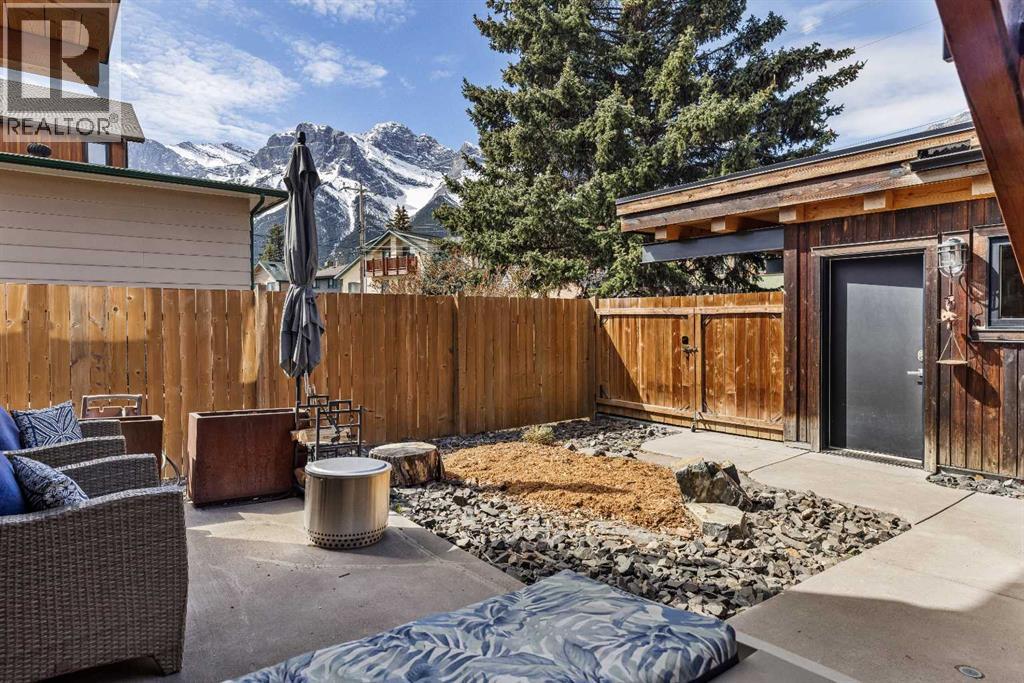 700 8 Avenue, Canmore, Alberta  T1W 2E3 - Photo 45 - A2305233