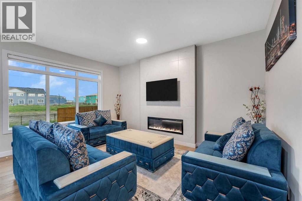 110 Waterford Road, Chestermere, Alberta  T1X 2P6 - Photo 6 - A2309644