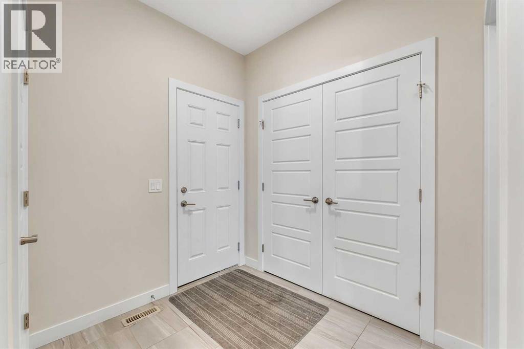 110 Waterford Road, Chestermere, Alberta  T1X 2P6 - Photo 14 - A2309644