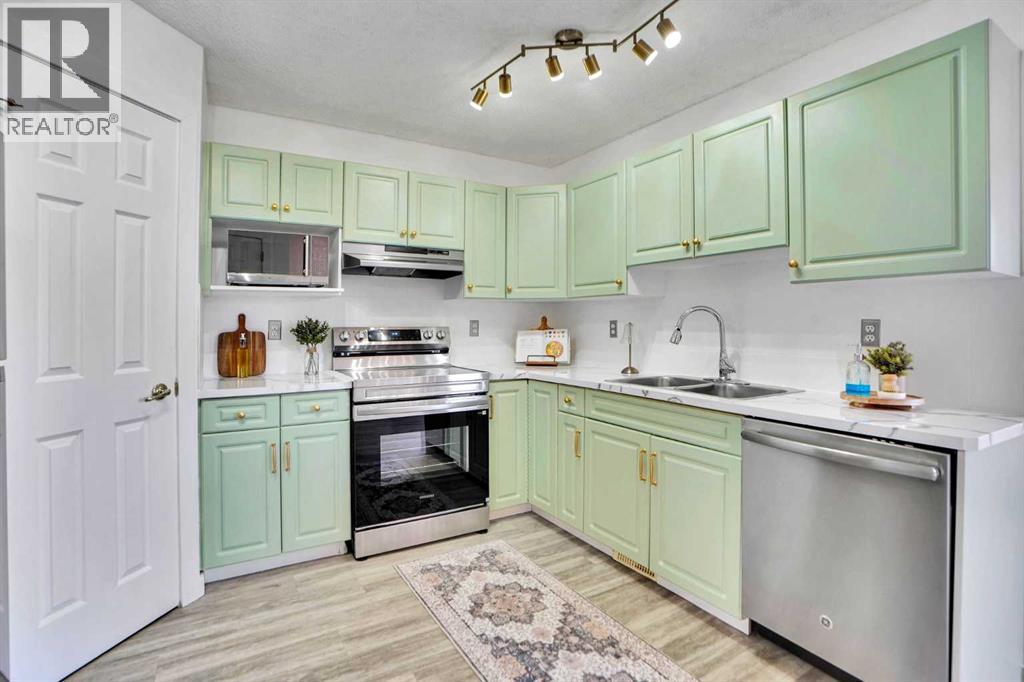 19 Taravista Gardens NE, Calgary, Alberta  T3J 4K8 - Photo 10 - A2309796