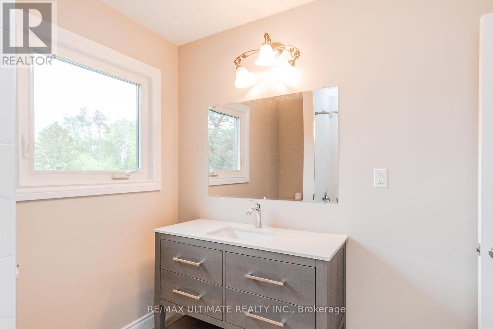 321 Warrington Road, Clearview (Stayner), Ontario L0M 1S0 - Photo 12 - S13159038