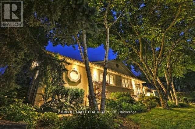 1124 Bridge Road, Oakville, Ontario  L6L 2B9 - Photo 1 - W13159014