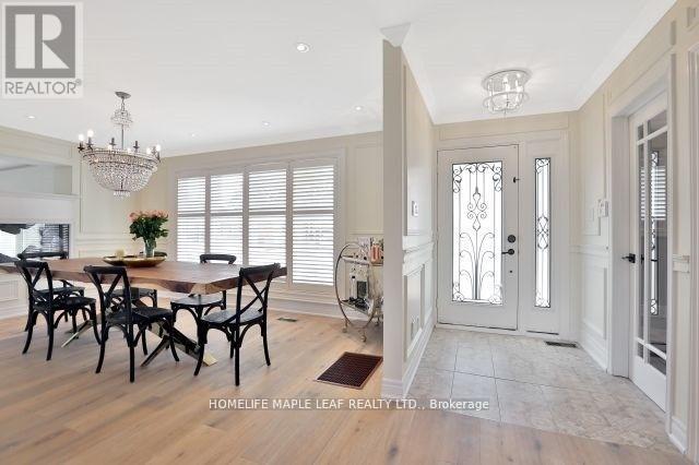 1124 Bridge Road, Oakville, Ontario  L6L 2B9 - Photo 3 - W13159014