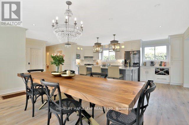 1124 Bridge Road, Oakville, Ontario  L6L 2B9 - Photo 4 - W13159014