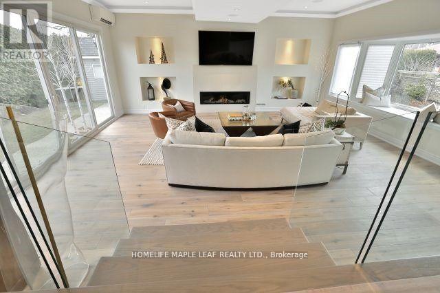 1124 Bridge Road, Oakville, Ontario  L6L 2B9 - Photo 8 - W13159014