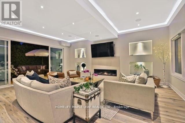 1124 Bridge Road, Oakville, Ontario  L6L 2B9 - Photo 9 - W13159014