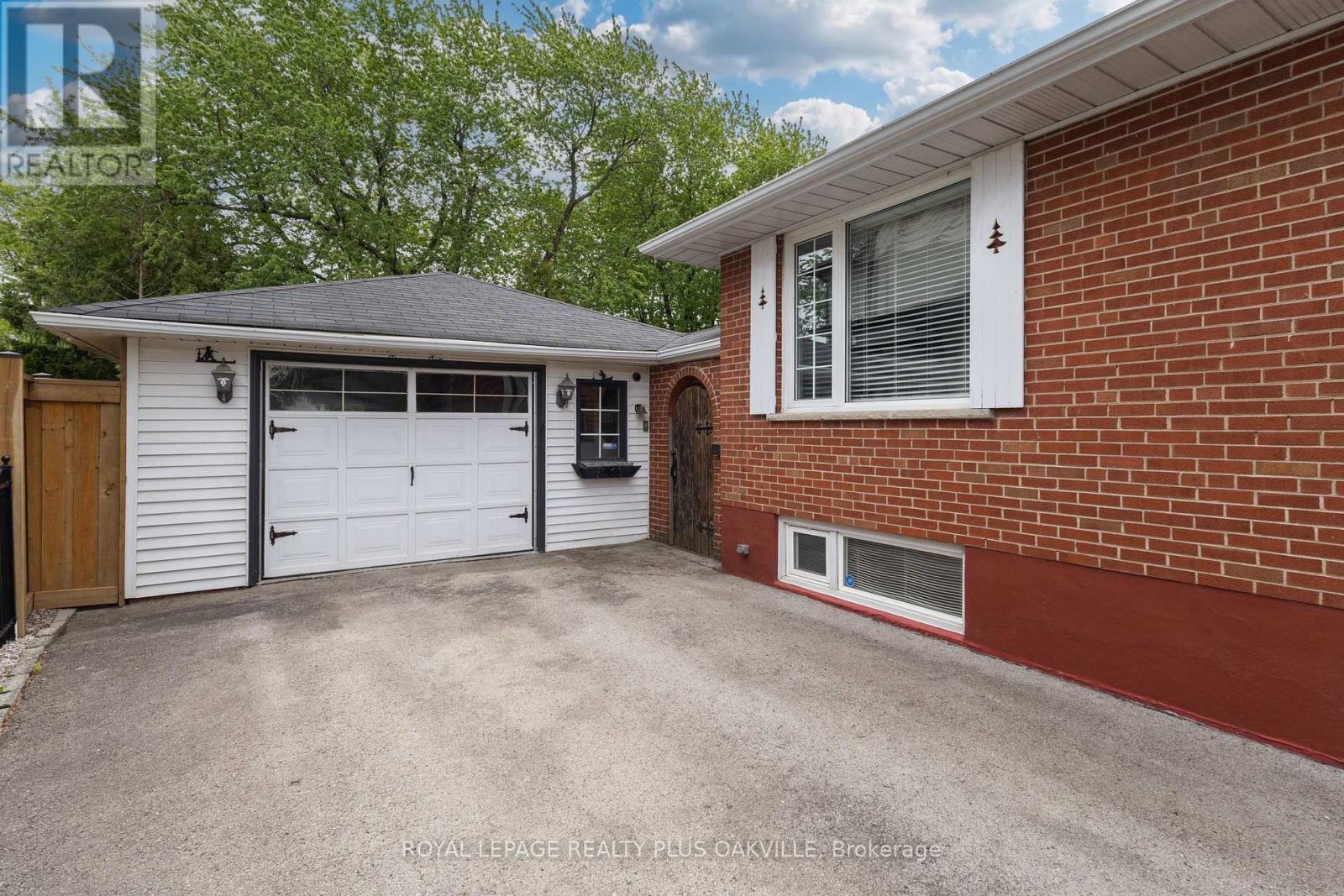 1310 Tansley Drive, Oakville, Ontario  L6L 2N4 - Photo 38 - W13159016